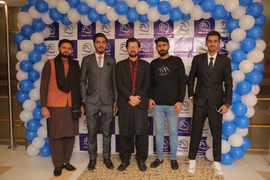MUJEEB WITH PLOMX TECH TEAM MEMBERS